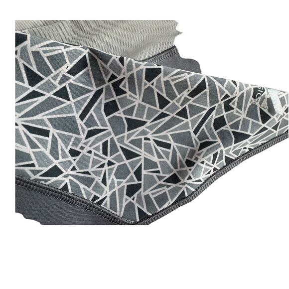 MISSION Women's Vaporactive Radiate Cropped Yoga Leggings bundle of two - Picture 8 of 11